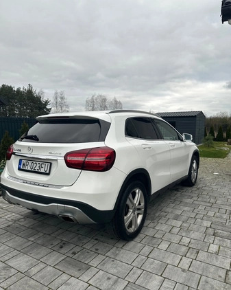 Mercedes-Benz GLA cena 109000 przebieg: 56028, rok produkcji 2019 z Radom małe 301